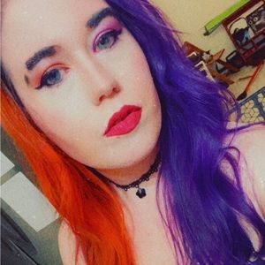 Meet your Posher, Angelica